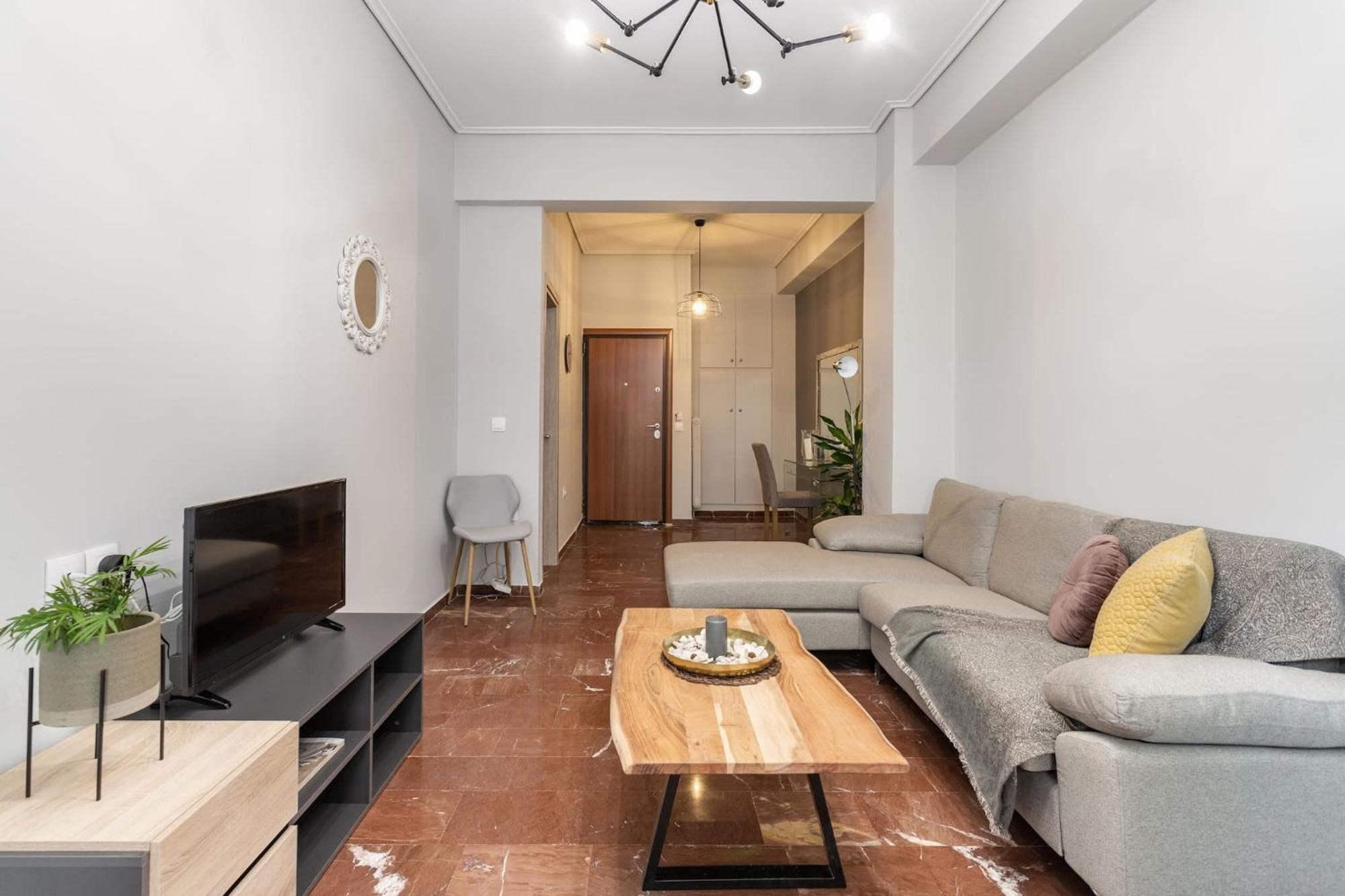 Explore History From A Chic Central Apartment Athén Kültér fotó